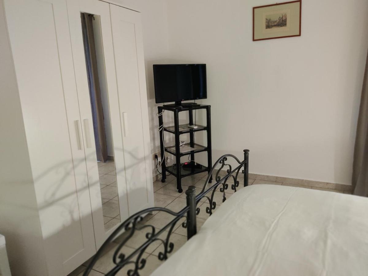 Crispi Accomodation B&B CTA Exterior foto